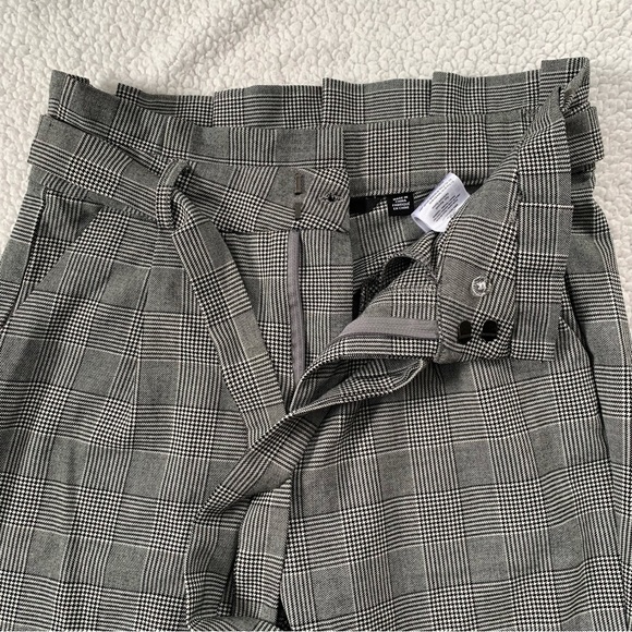 Vero Moda Paperbag Plaid Pants - Picture 4 of 11